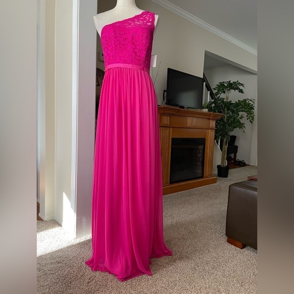 David’s Bridal Begonia Long One Shoulder Lace Prom Dress Size 6 Color Pink NWT - Picture 6 of 14